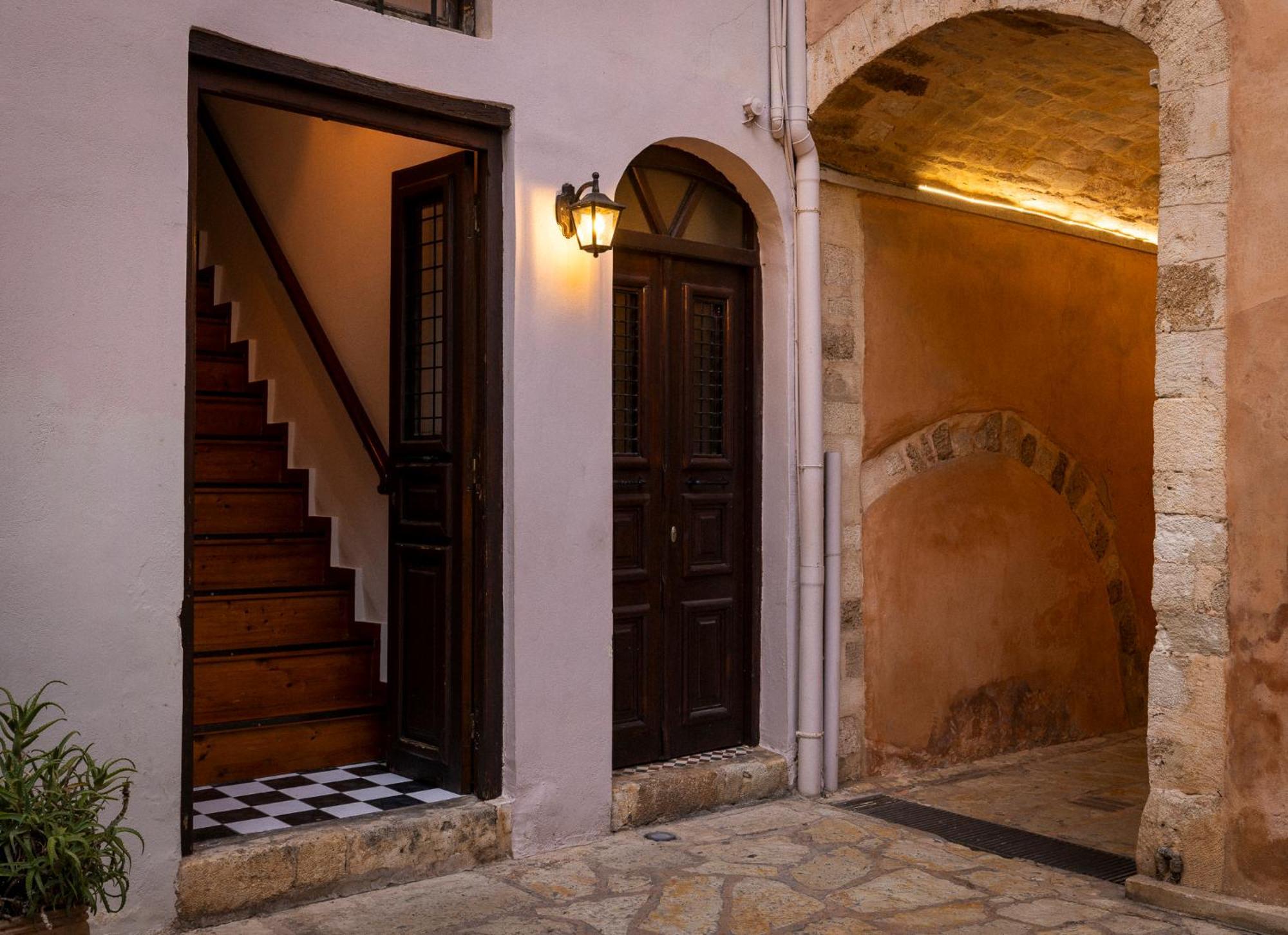Sundial Lodge Chania  Екстер'єр фото
